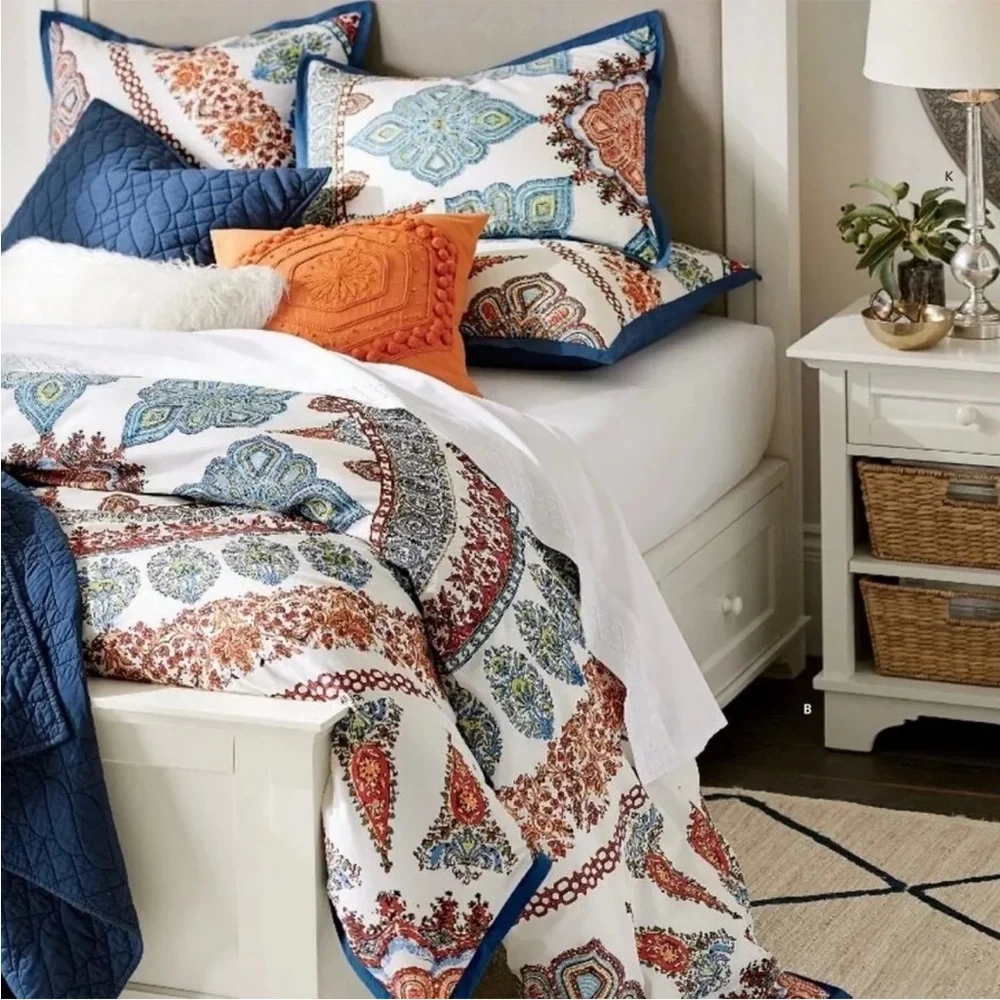 Pottery Barn Aurora Medallion Queen Duvet Cover Floral Paisley Red Blue White PB